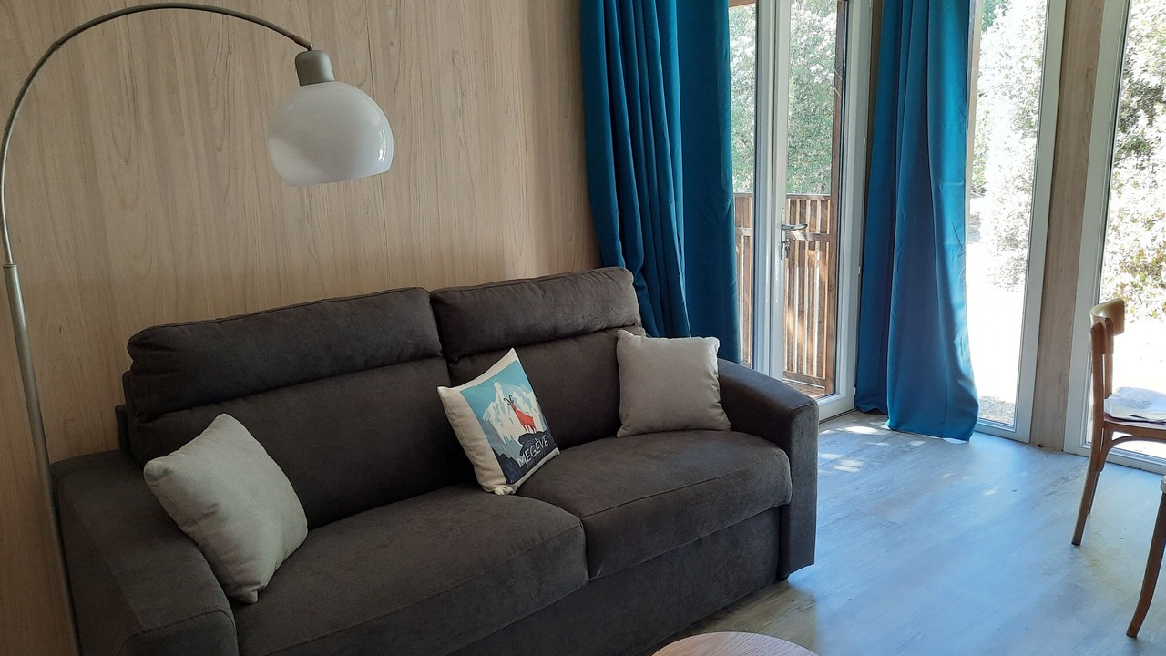 Photo of Livingroom in Brousses-et-Villaret