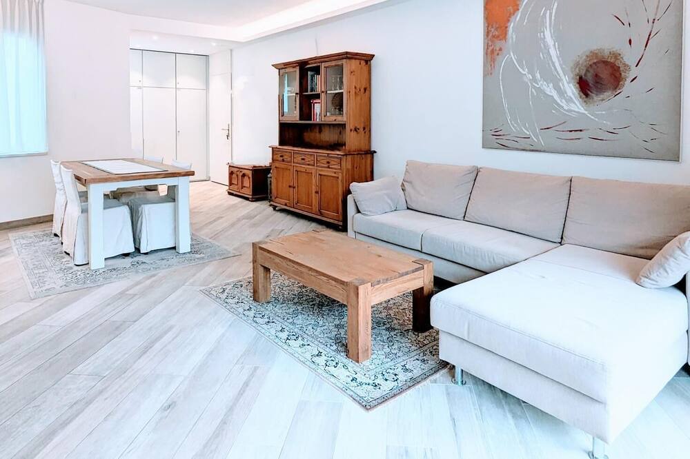 Photo of Livingroom in Paradiso