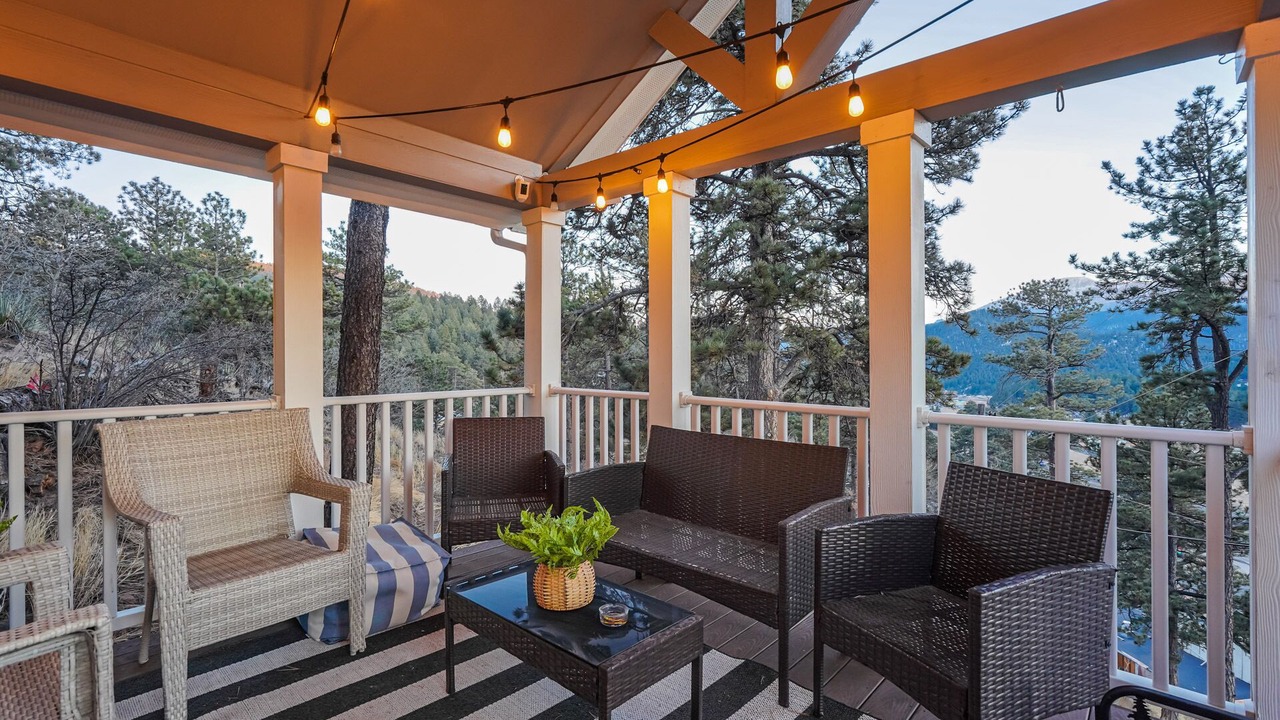 Photo of Patio Balcony in Woodland Park