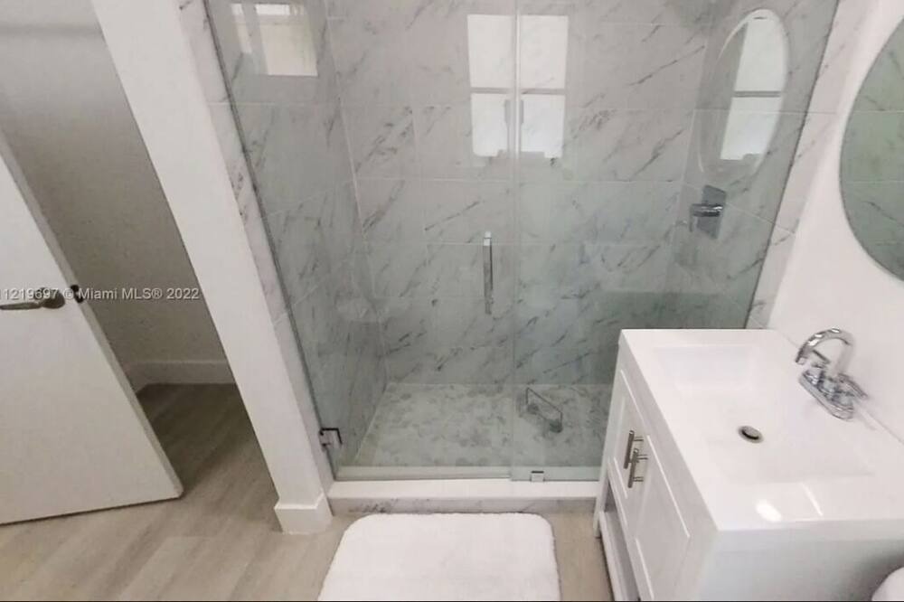 Photo of Bathroom in The Roads