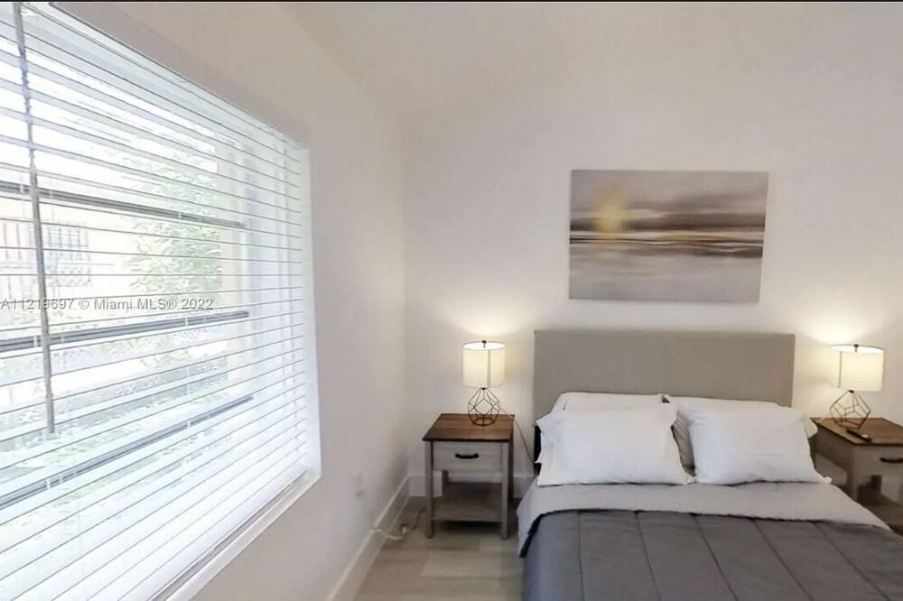 Photo of Bedroom in The Roads