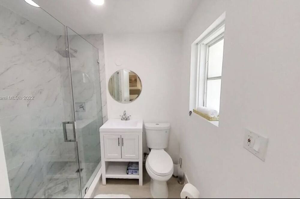 Photo of Bathroom in The Roads
