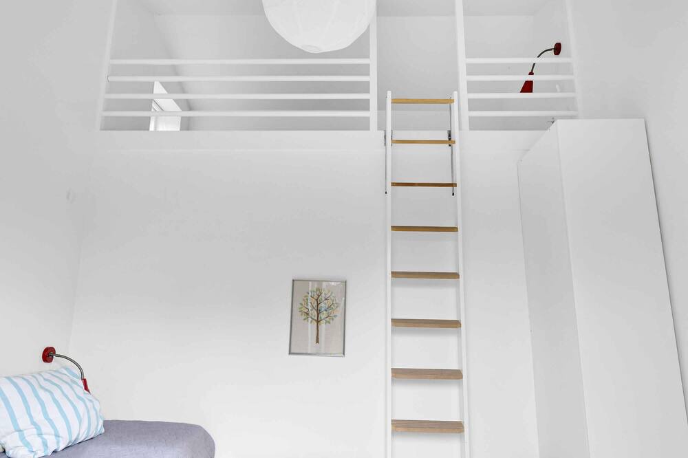 Photo of Others in Horve