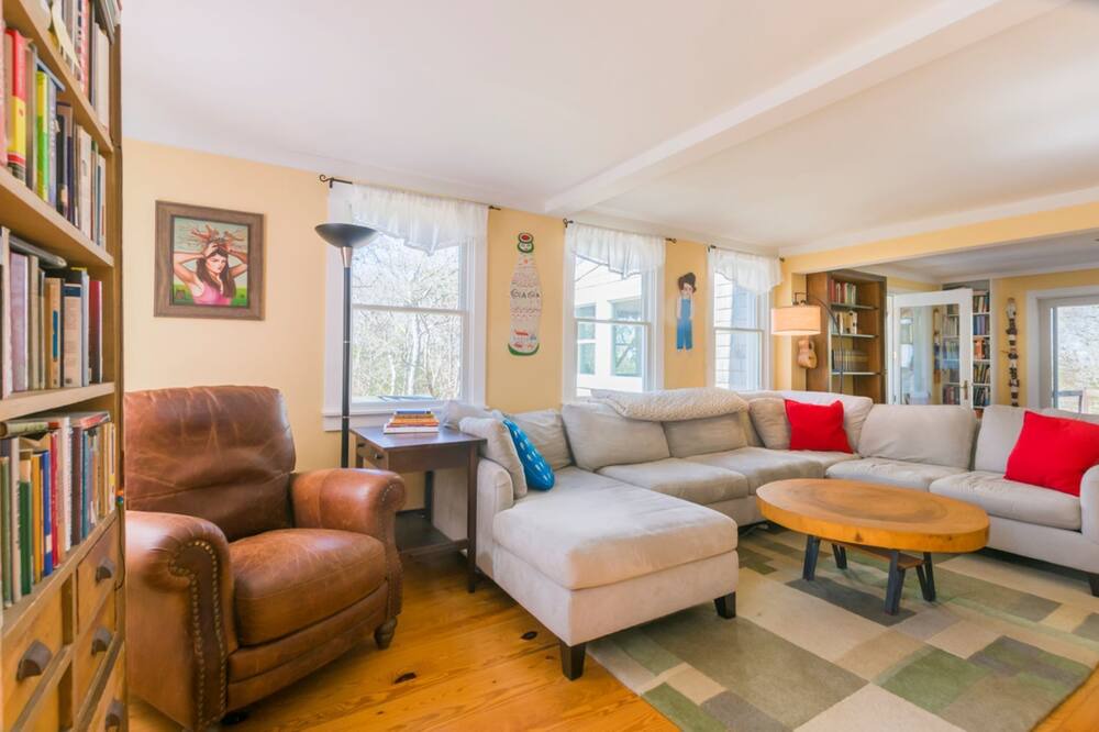 Photo of Others in West Barnstable