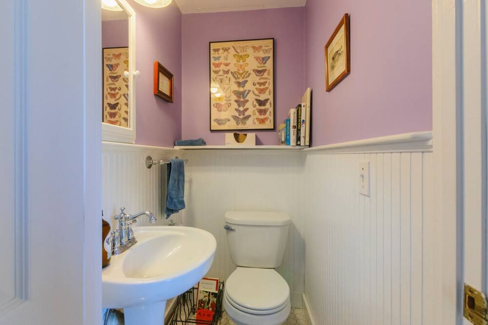 Photo of Bathroom in West Barnstable