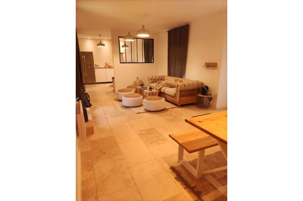 Photo of Livingroom in Courthezon