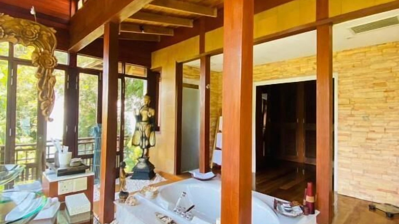 Photo of Bathroom in Padang Matsirat