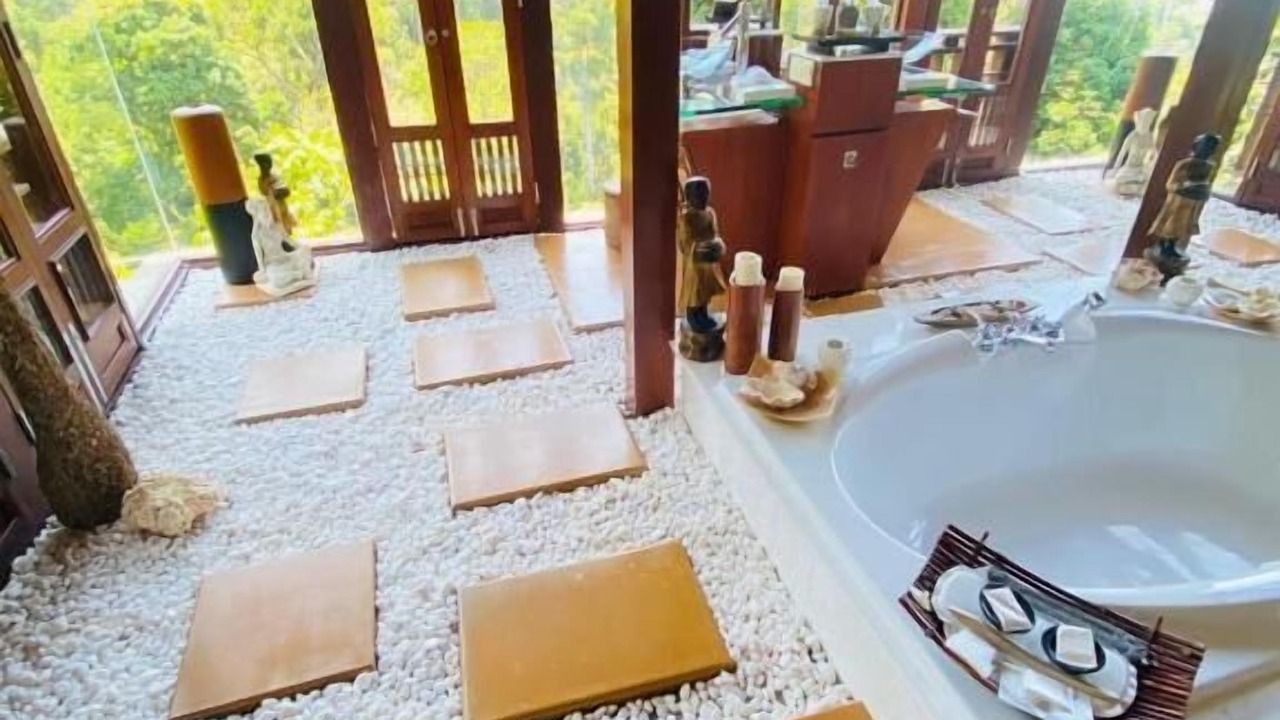 Photo of Bathroom in Padang Matsirat