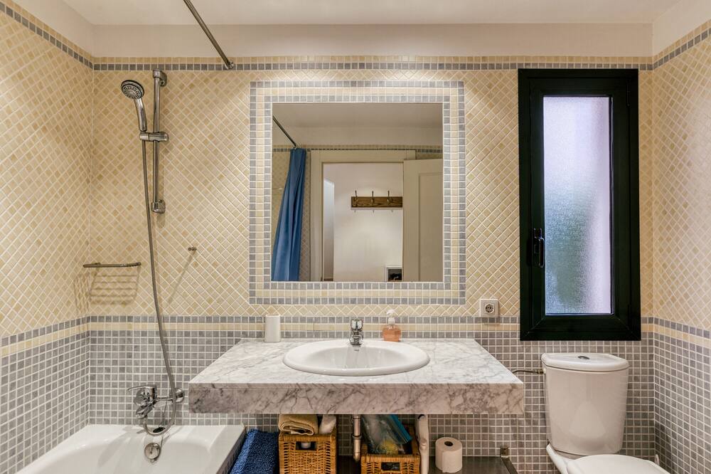 Photo of Bathroom in Navata