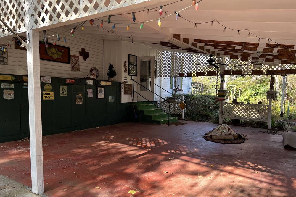 Photo of Patio Balcony in Quitman