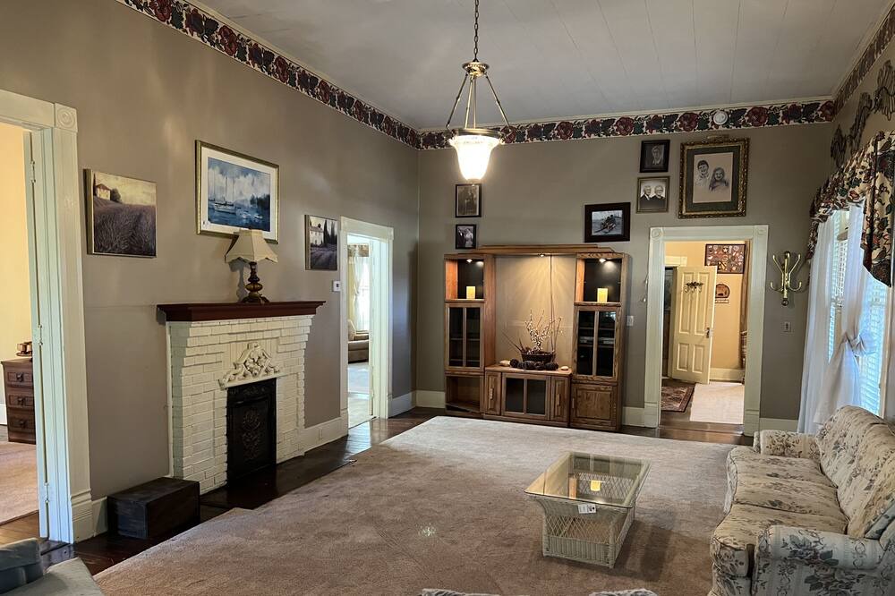 Photo of Livingroom in Quitman