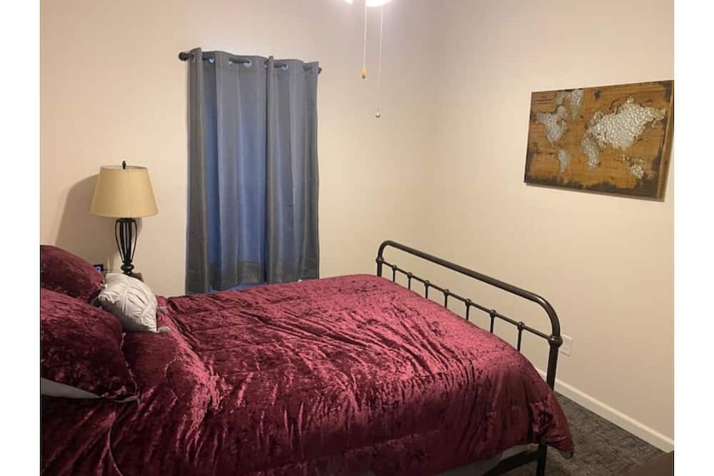 Photo of Bedroom in Ottumwa
