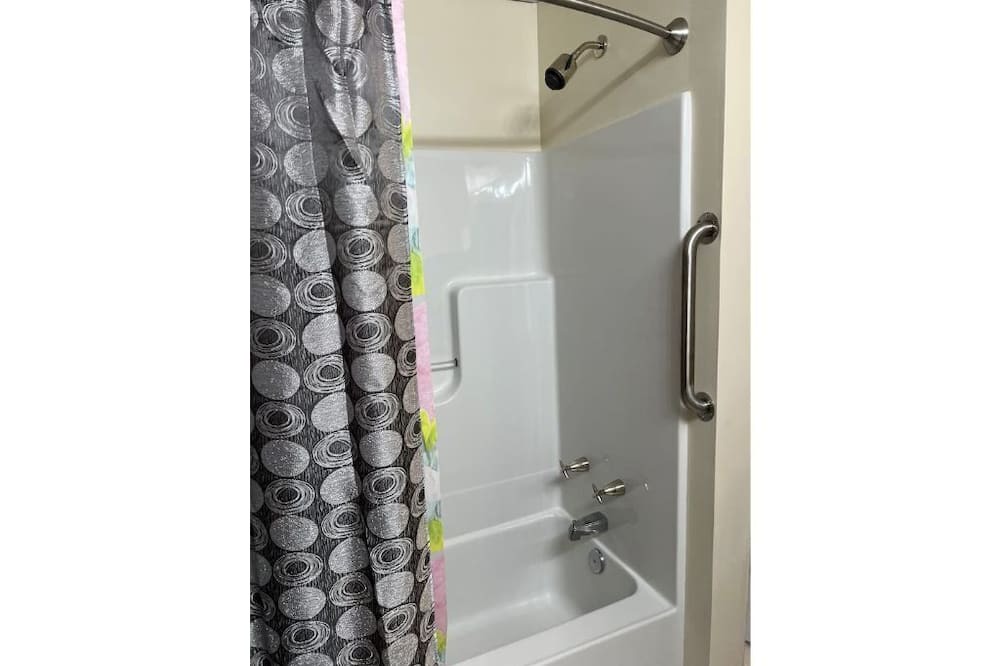 Photo of Bathroom in Ottumwa