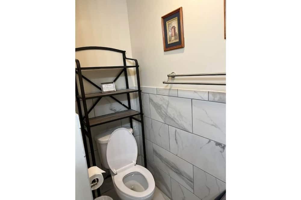 Photo of Bathroom in Ottumwa