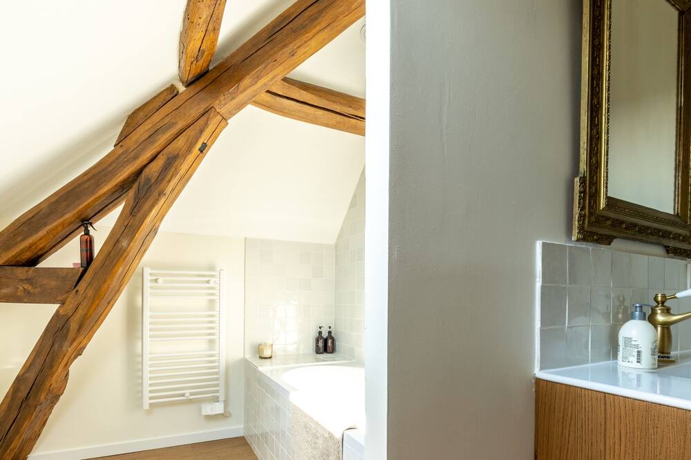 Photo of Bathroom in Boiscommun