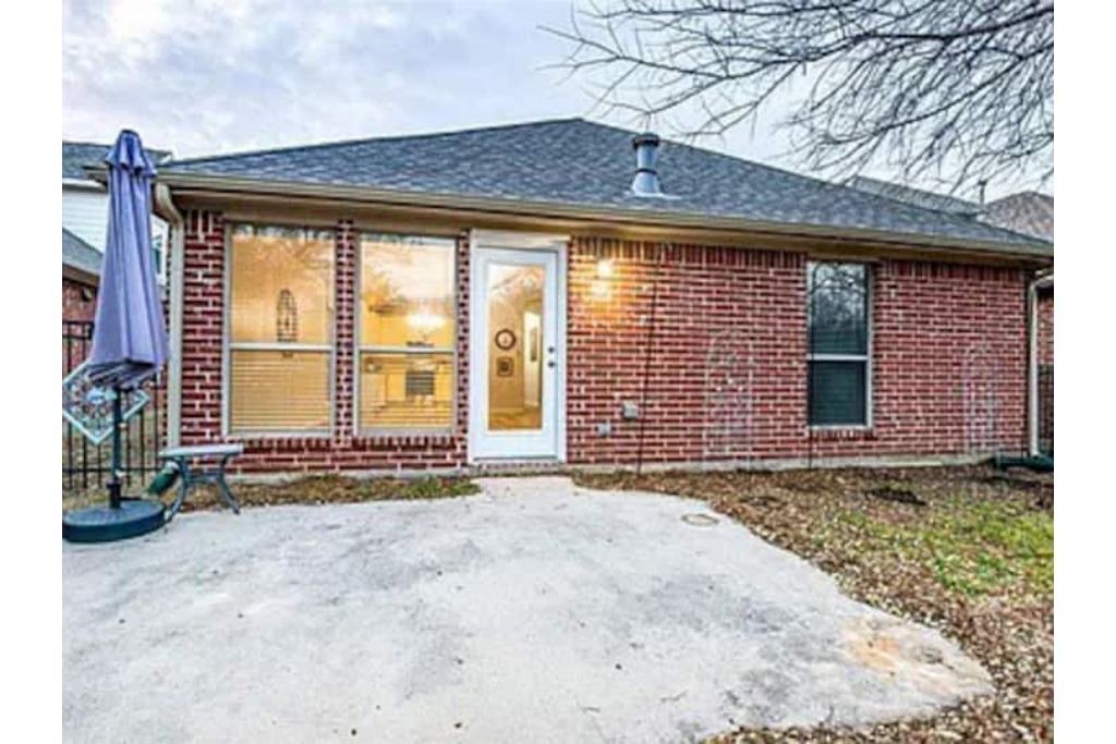 Photo of Outdoor in Lantana