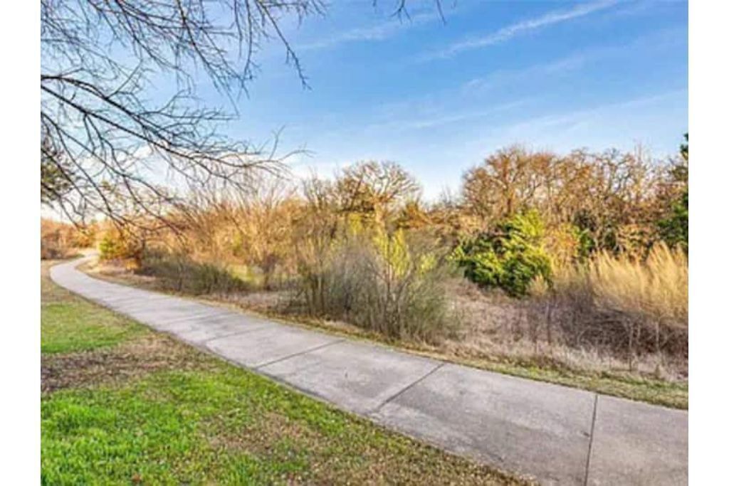 Photo of Outdoor in Lantana