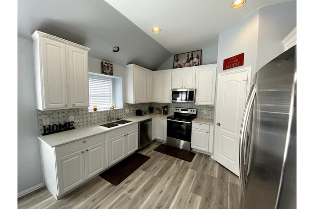 Photo of Kitchen in Lantana