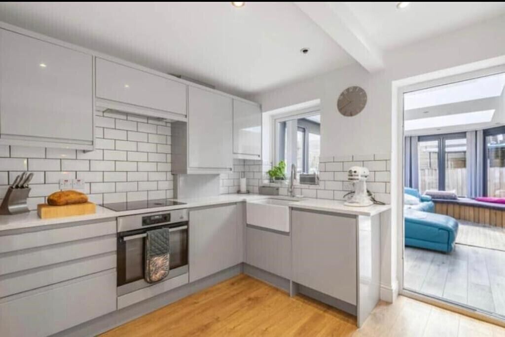 Photo of Kitchen in Shoscombe