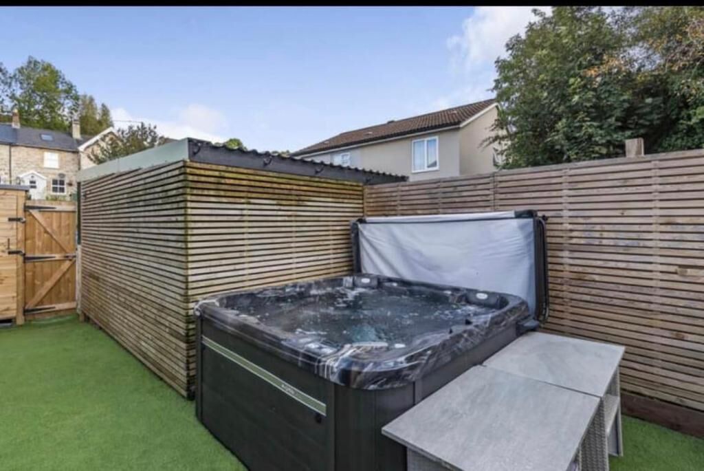 Photo of Outdoor in Shoscombe