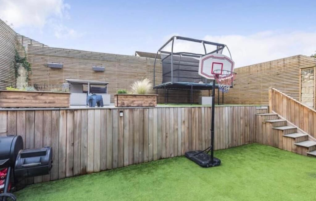 Photo of Outdoor in Shoscombe