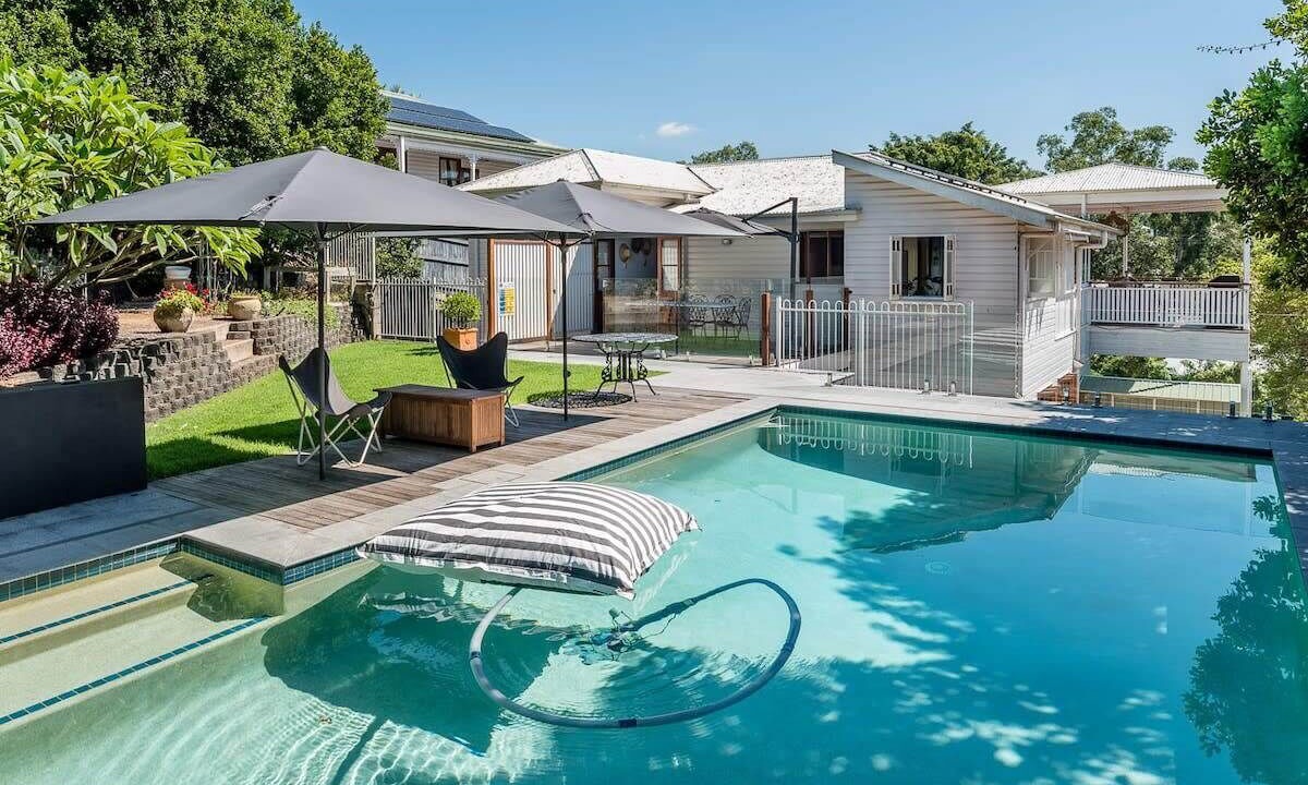 Photo of Outdoor in Bardon