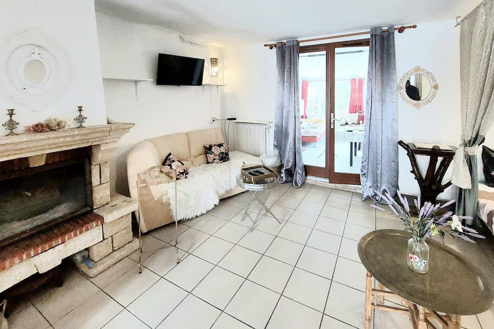 Photo of Bedroom in Cesson