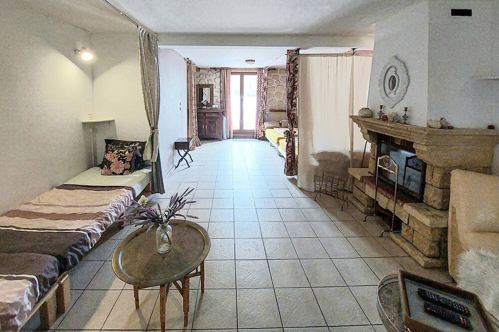 Photo of Bedroom in Cesson
