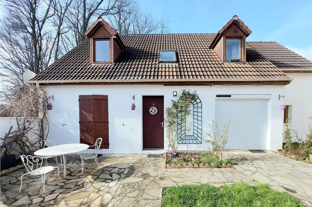 Photo of Outdoor in Cesson