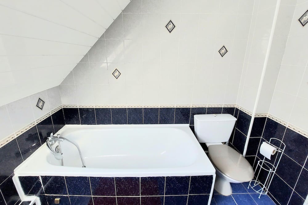 Photo of Bathroom in Cesson