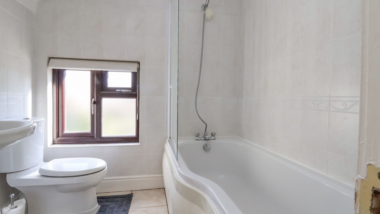 Photo of Others in Chorlton-by-Backford