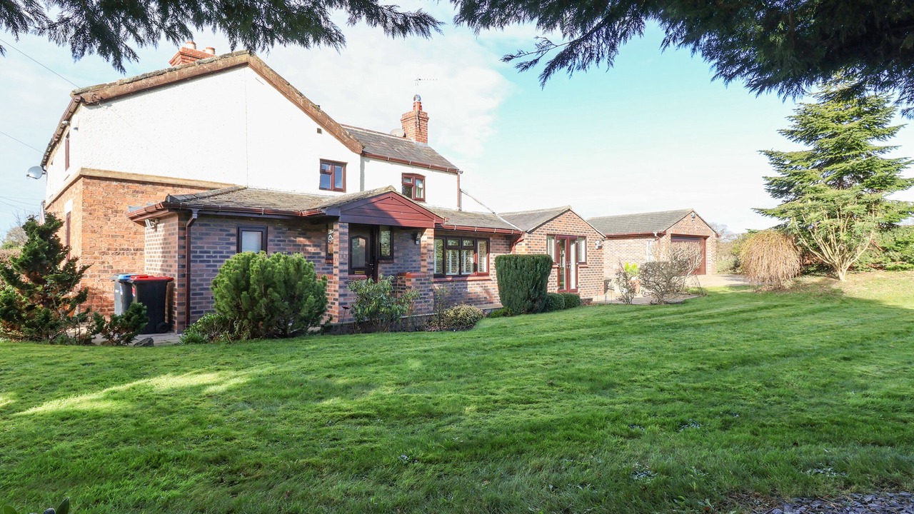 Photo of Others in Chorlton-by-Backford