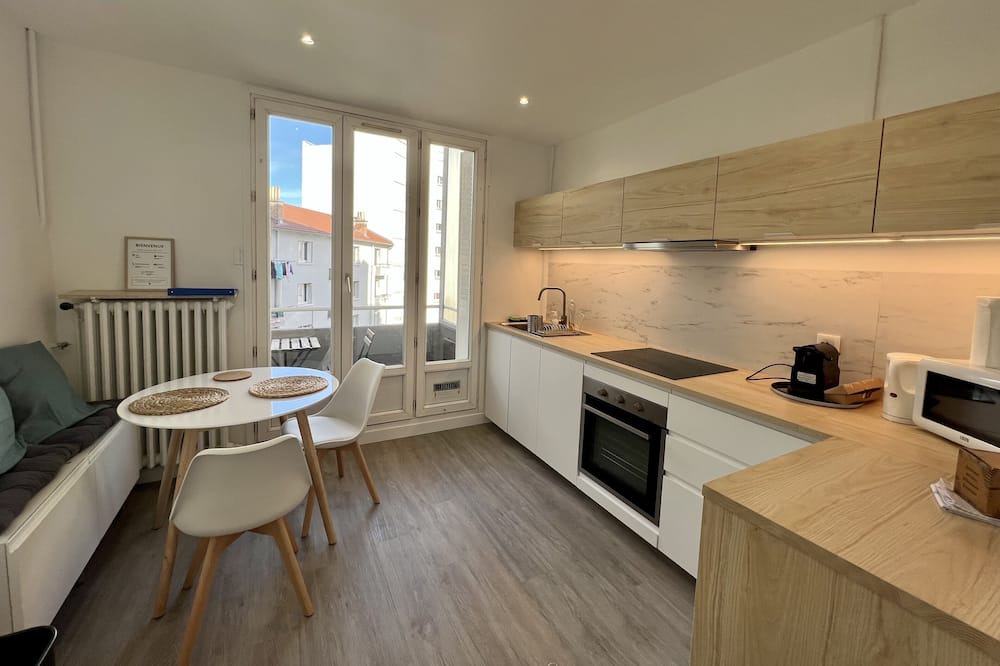 Photo of Kitchen in Quartier Exposition-Bajatiere