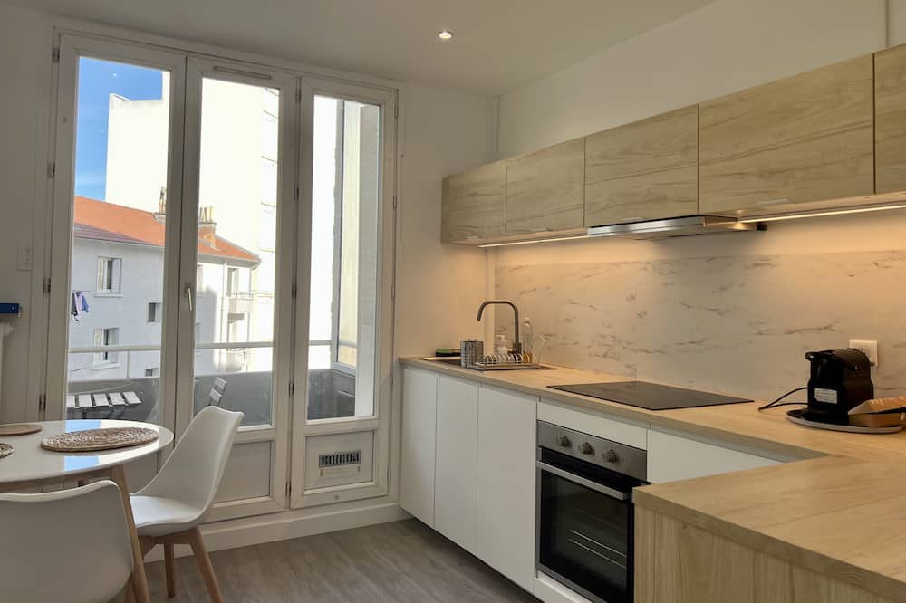 Photo of Kitchen in Quartier Exposition-Bajatiere