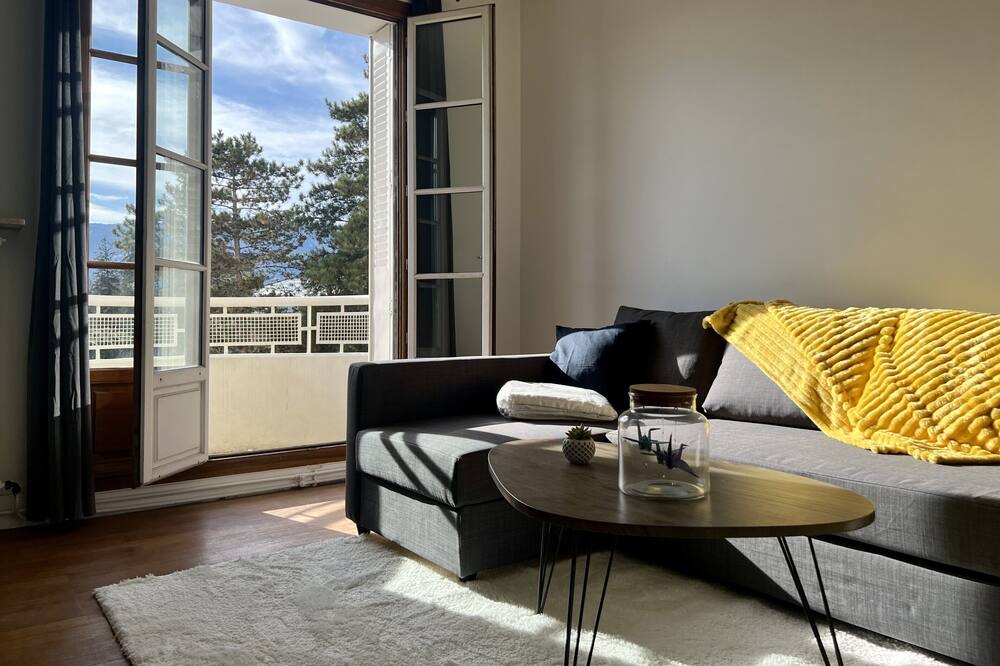 Photo of Livingroom in Quartier Exposition-Bajatiere