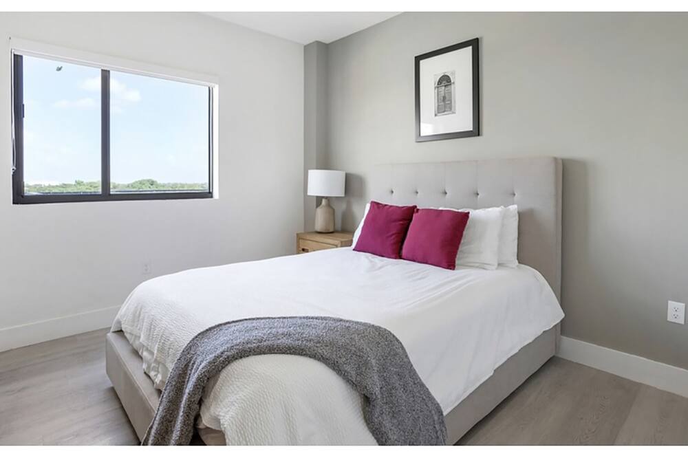 Photo of Bedroom in Garden Isles