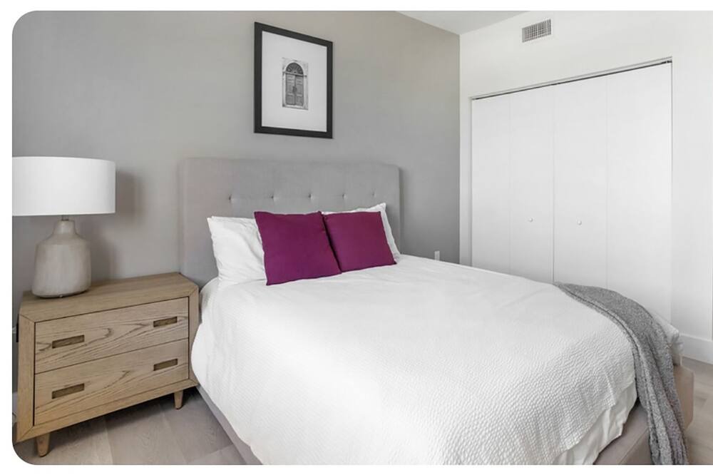 Photo of Bedroom in Garden Isles