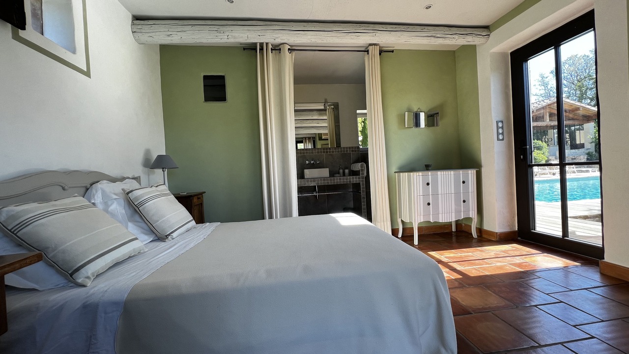 Photo of Bedroom in Rochefort-en-Valdaine