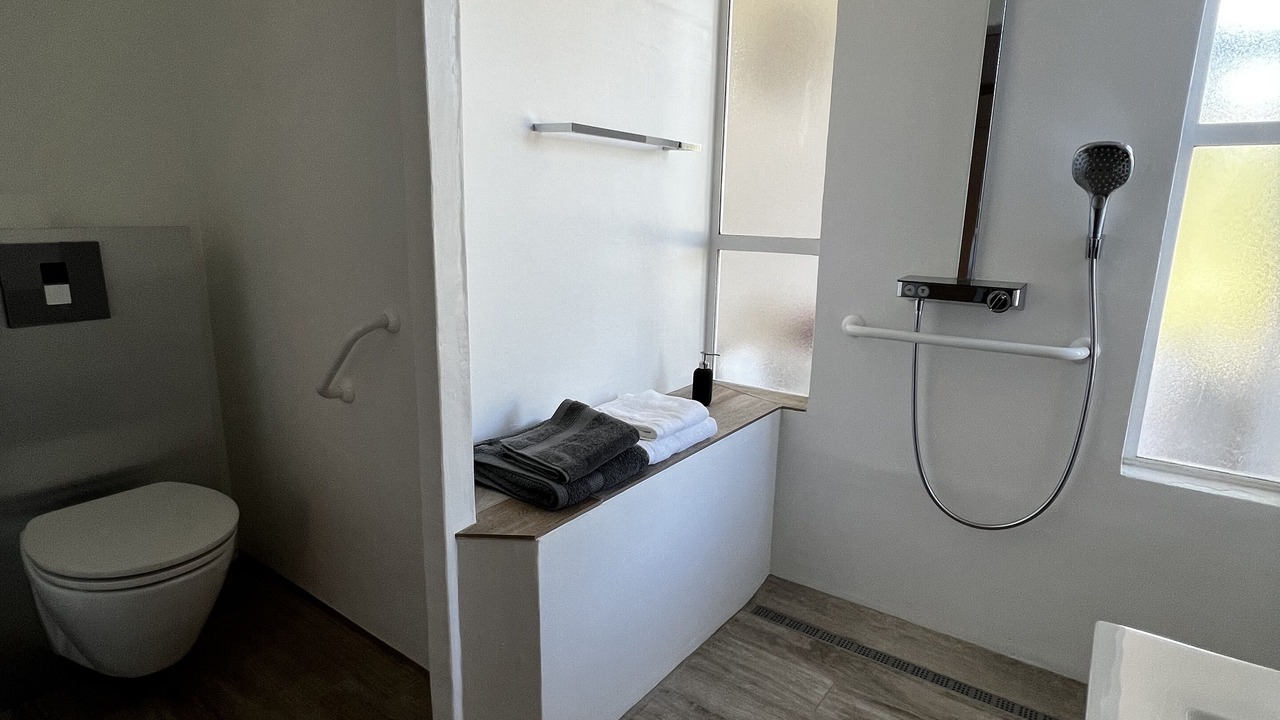 Photo of Bathroom in Rochefort-en-Valdaine