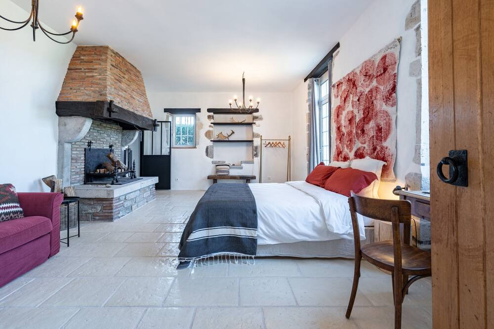 Photo of Bedroom in Saint-Etienne-d'Orthe