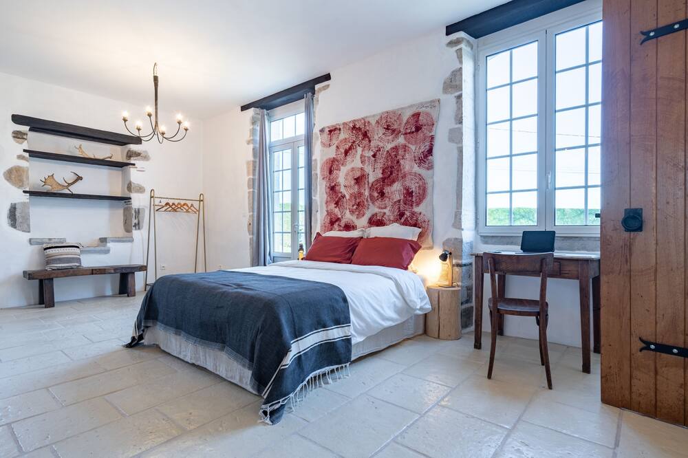 Photo of Bedroom in Saint-Etienne-d'Orthe