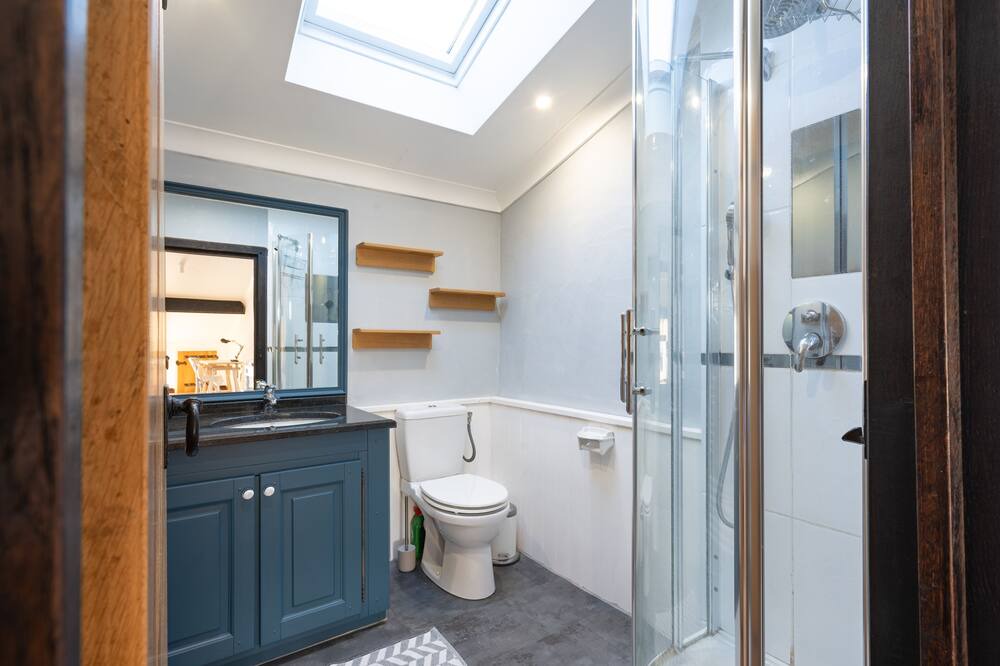 Photo of Bathroom in Saint-Etienne-d'Orthe