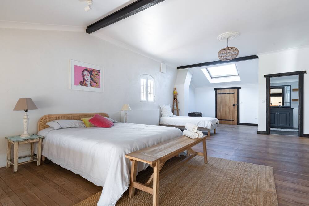 Photo of Bedroom in Saint-Etienne-d'Orthe