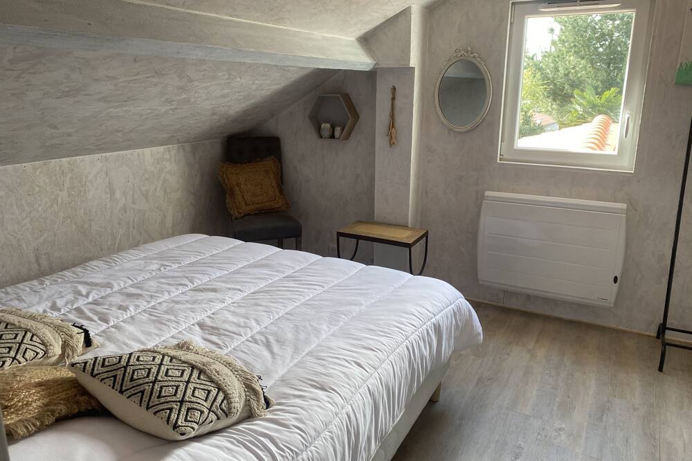 Photo of Bedroom in Les Moutiers-en-Retz