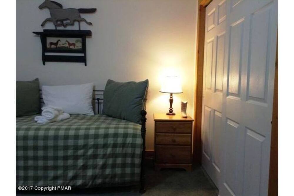 Photo of Bedroom in Tannersville