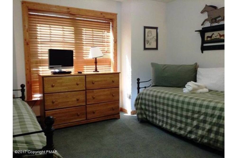 Photo of Bedroom in Tannersville