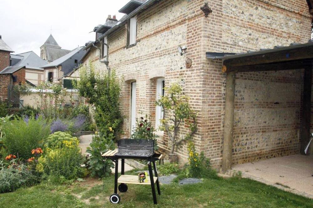 Photo of Outdoor in Saint-Saens