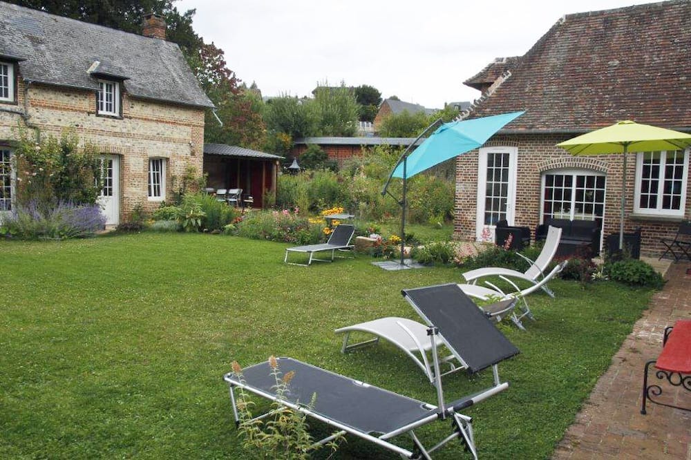 Photo of Outdoor in Saint-Saens