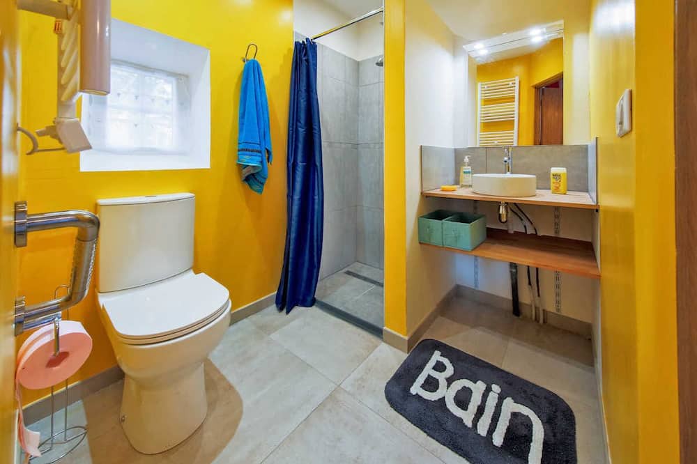 Photo of Bathroom in Saint-Saens