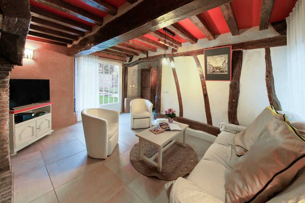 Photo of Livingroom in Saint-Saens